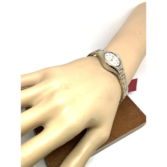 Elgin Women's Watch EG8076 Silver Tone Dial Two Tone Stainless Steel Petite Oval - Picture 4 of 13